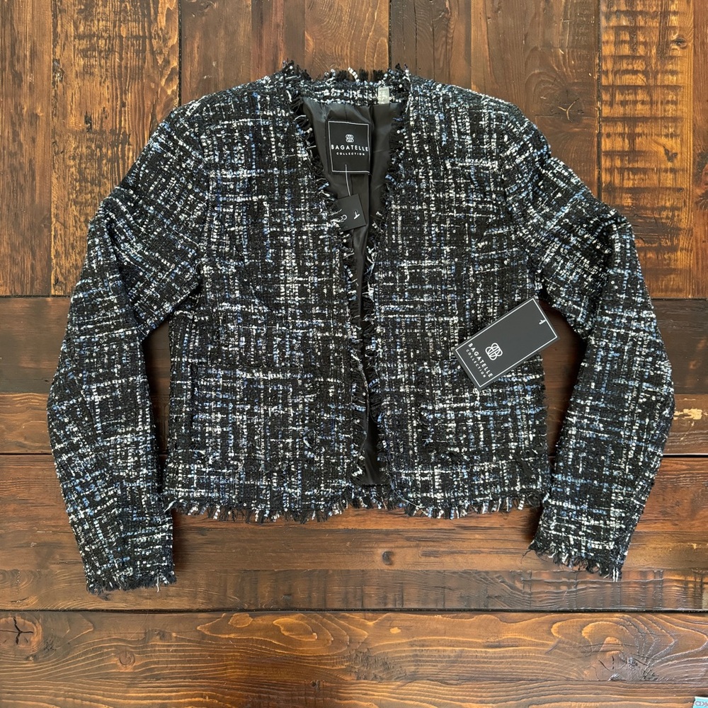 Bagatelle black, blue & white tweed sequin accented cropped blazer. Size S. NWT - Picture 3 of 7